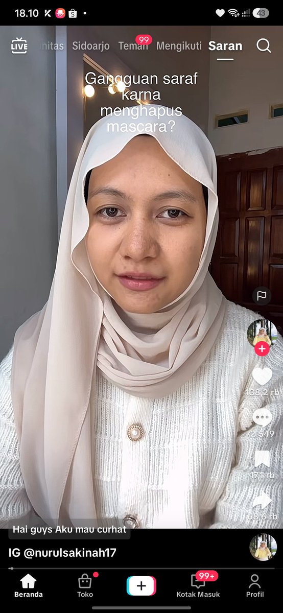 slsaajiiikyuwoo's tweet photo. gara² konten kakak ini lewat fyp dia kena gangguan saraf yang lumayan serius karena salah metode waktu ngehapus maskara. jadi langsung DEG soalnya maskara ku juga waterproof dan susah banget ilang jadi aku suka narik² buat bersihin. alhasil langsung co maskara remover😭😭😭 https://t.co/KDUAIeLynn