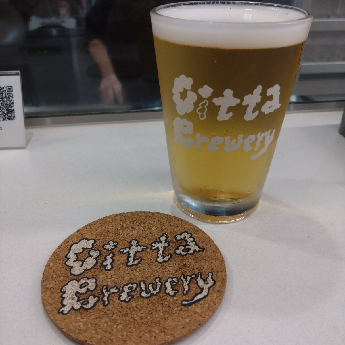 PACQUE's tweet photo. 諦めてディナーしてます。Cittaのバーガーは美味い。 https://t.co/Gfo6msnUnw