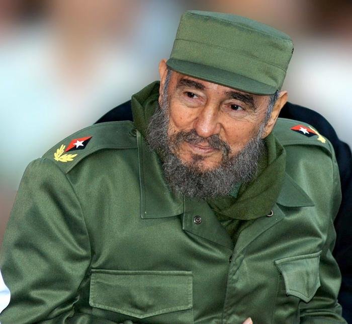 PortalMirandaJA's tweet photo. 🇨🇺 Con elevado compromiso homenajeamos a nuestro Comandante en Jefe en el Centenario de su natalicio.
Los trabajadores de la #Salud seguiremos defendiendo la vida de nuestro pueblo, y de todo aquel que lo necesite, como nos enseñó Fidel.
#CubaPorLaVida https://t.co/P1QkJxP2yO