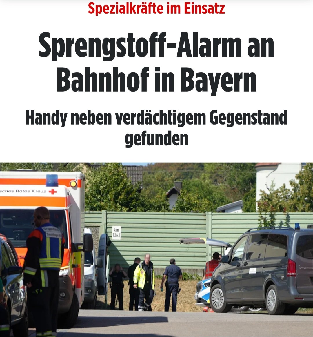 LilitThyra's tweet photo. Sprengstoff-Alarm an Bahnhof in Bayern!
Zahlreiche Einsatzkräfte sind vor Ort. Es wird gerade die Evakuierung von Häusern vorbereitet!
Es ist immernoch unklar, ob es sich dabei wirklich um Sprengstoff handelt! Für die weiteren Ermittlungen sind Spezialeinheiten erforderlich!

Eins steht aber fest, es kann nur Putin gewesen sein! 🤡
