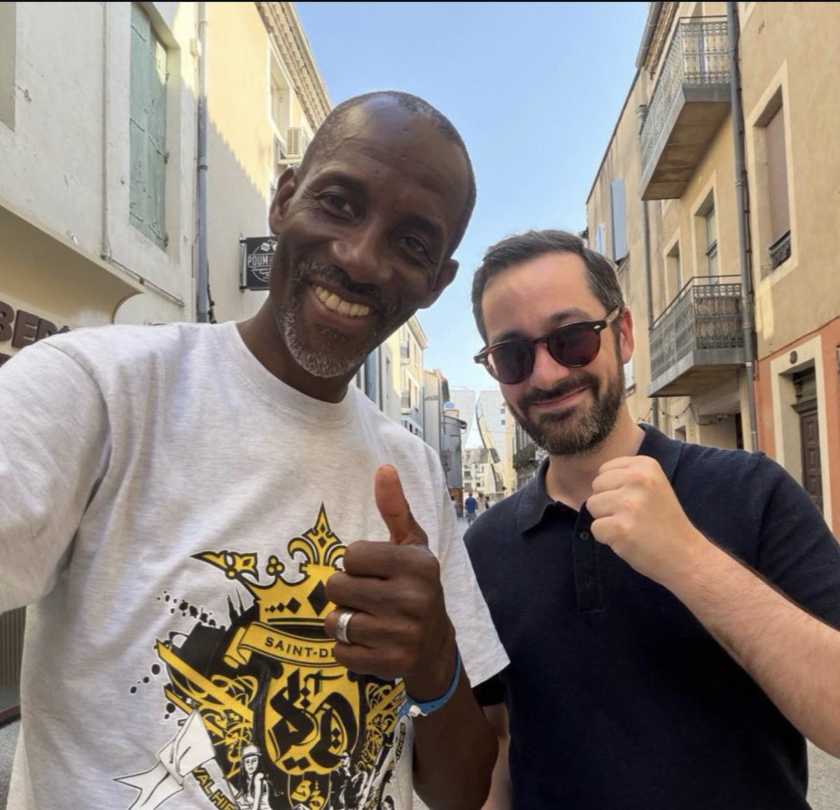 Insoumisdu69's tweet photo. Deux futurs ministres ! Tic-tac… 2027 🕰️🕰️🕰️ https://t.co/XSTyV8F1ES