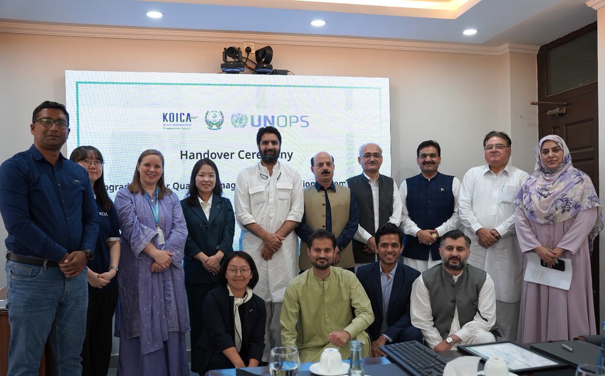 UNOPS_Pakistan's tweet photo. @UNOPS with support from @KoicaPakistan has officially handed upgraded Water Quality Management Information System (MIS) to Public Health Engineering Department KP - improving software, training 90+ staff &amp; building on 45 upgraded water labs across Pakistan.
#PracticalSolutions https://t.co/gMh3kZYRb4