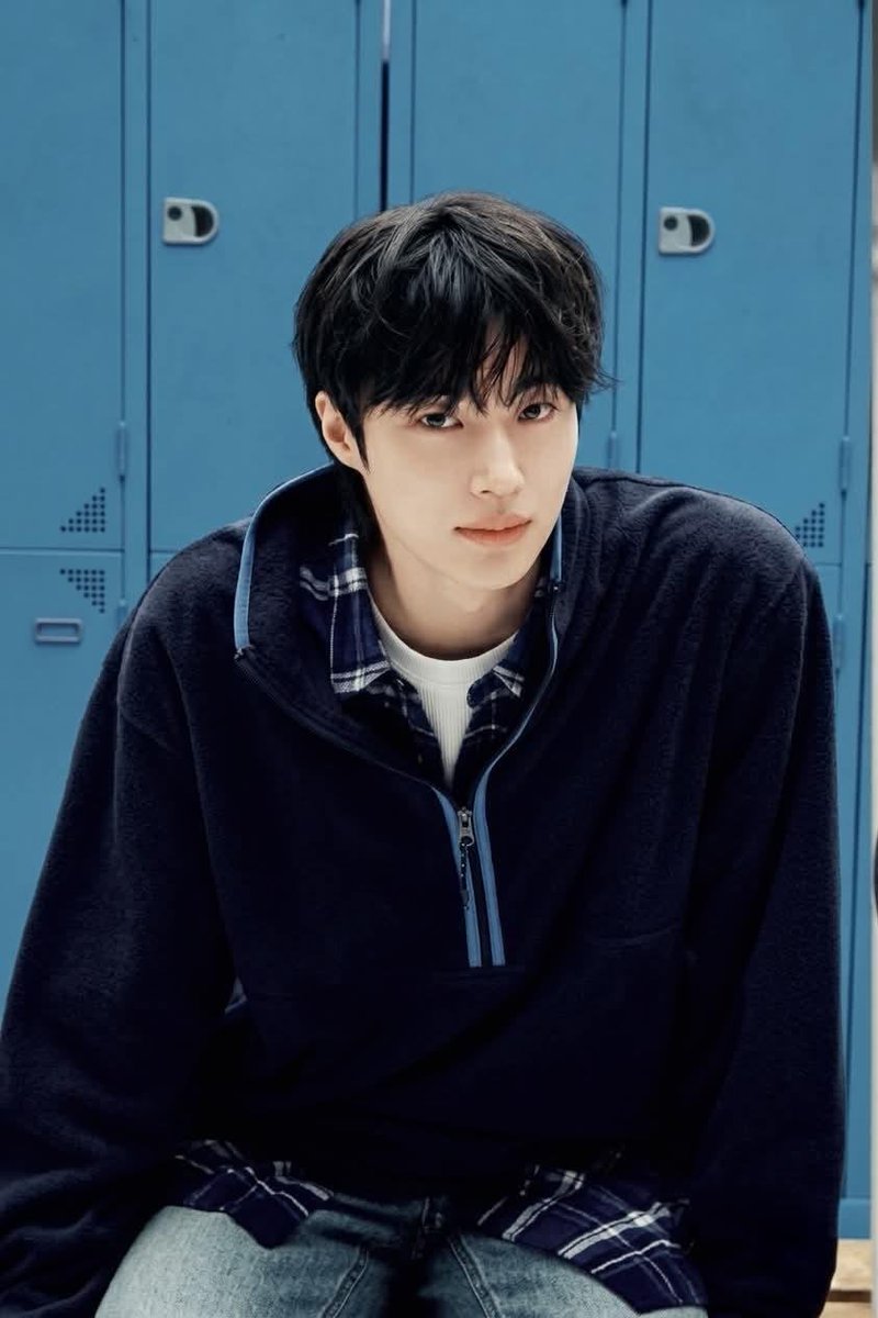 dannaryxee's tweet photo. Wooseok's the type of Campus heartthrob you'd lock up in a locker to get his attention https://t.co/0AYE8TXSMr