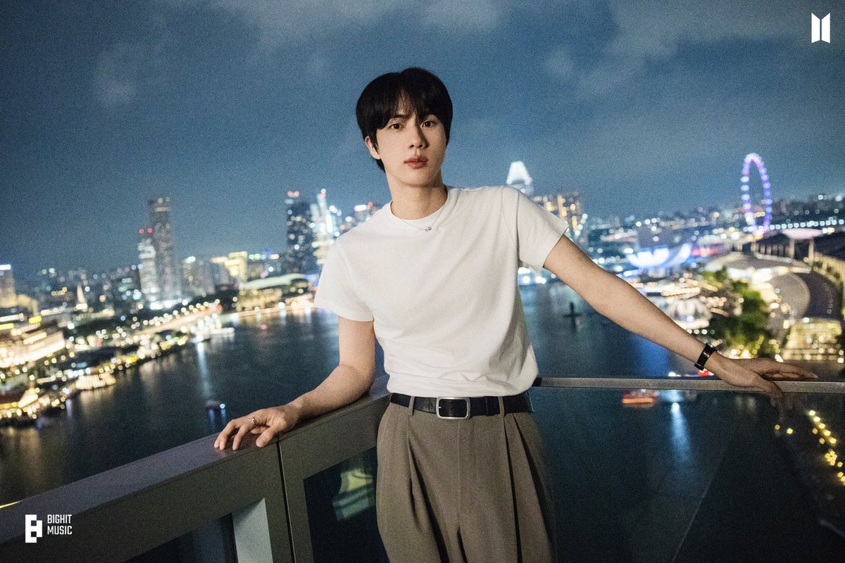 btsscope's tweet photo. Jin's "Don't Say You Love Me" has surpassed 994 million streams on Spotify!   

#DSYLMto1B #Jin https://t.co/ggRkss4rHm