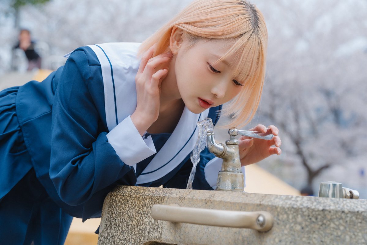 kokoro777pp's tweet photo. 水分補給🌸

#金髪ショー党
#c108新刊 https://t.co/d6SLHpg7X5