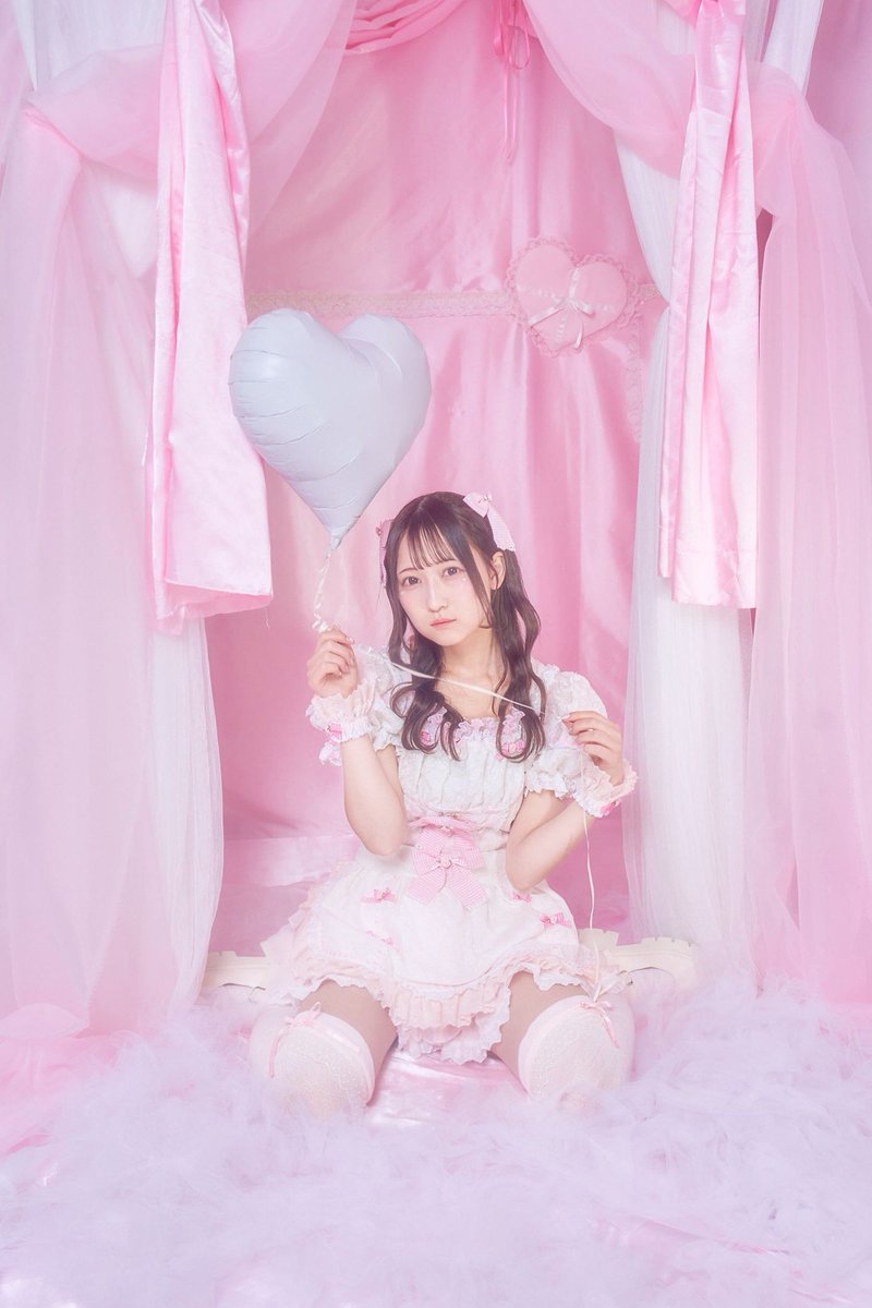 MORE_RINKA_K's tweet photo. もしものアイドルさんが作る世界観もカメラマンさんも本当に最強です！🪽🎀
私は好きすぎて沢山お世話になってます🥺🫶🏻
とってもオススメです> < ♡ https://t.co/A8oinW0a1g