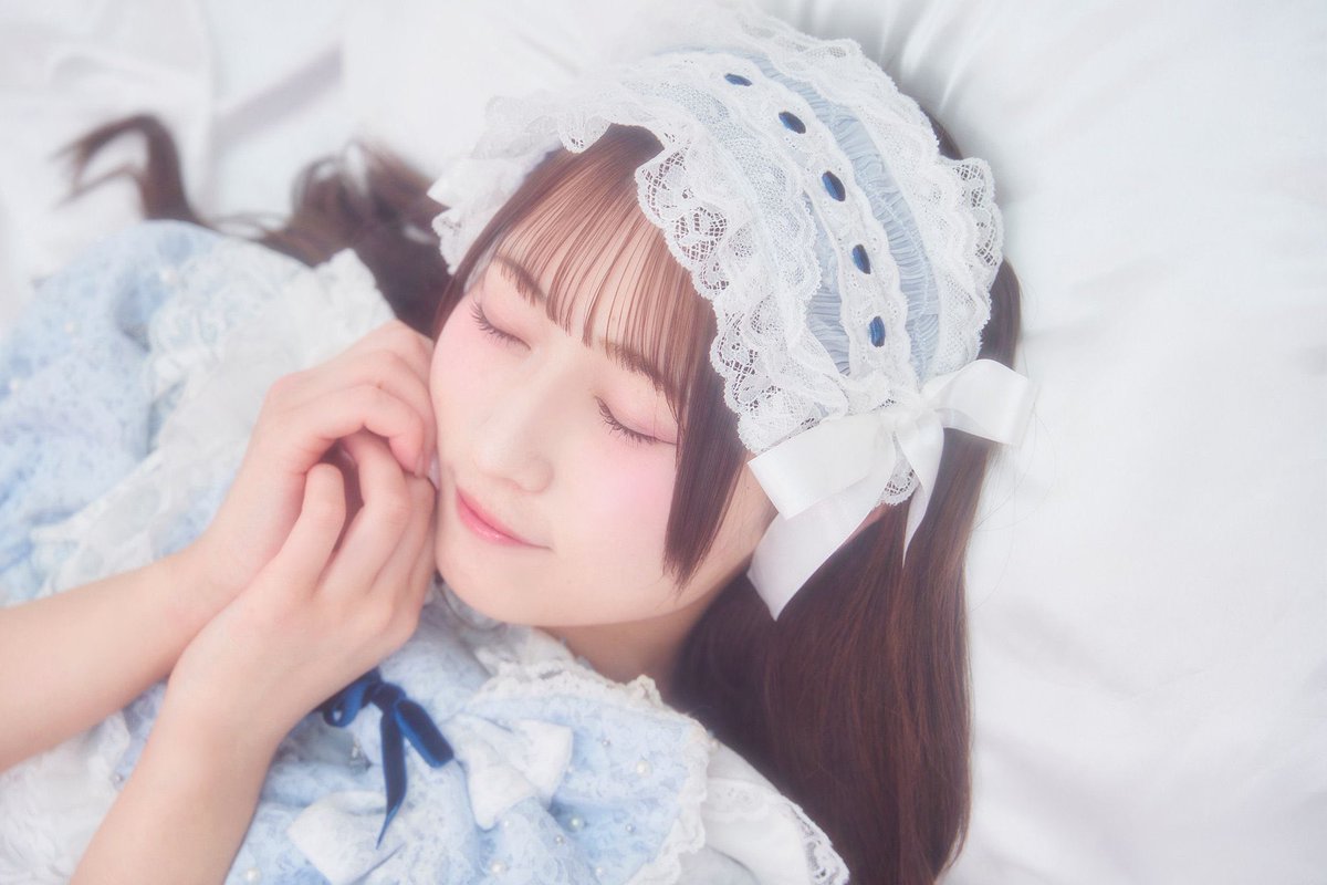 MORE_RINKA_K's tweet photo. もしものアイドルさんが作る世界観もカメラマンさんも本当に最強です！🪽🎀
私は好きすぎて沢山お世話になってます🥺🫶🏻
とってもオススメです> < ♡ https://t.co/A8oinW0a1g