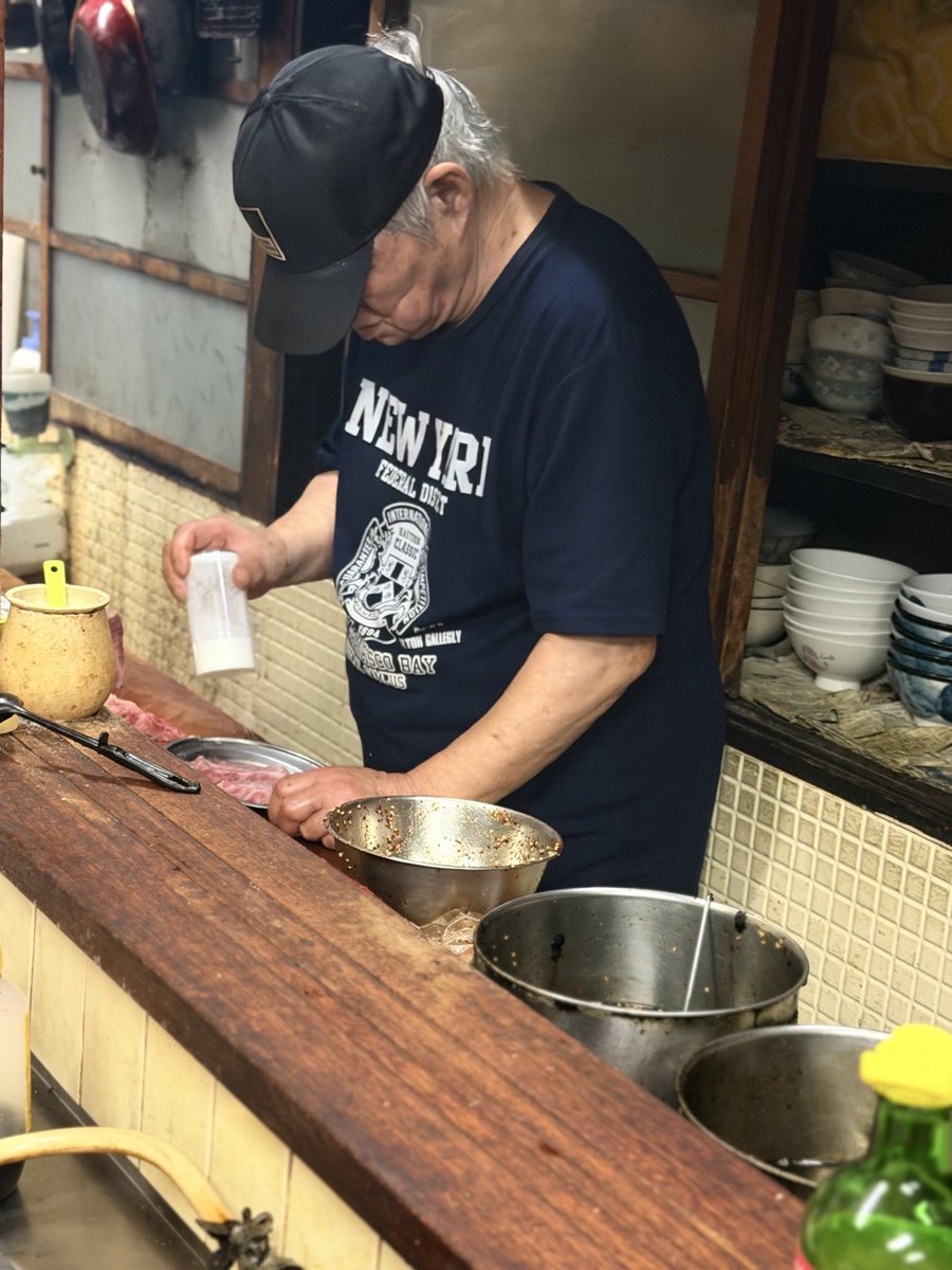 term_ina_l's tweet photo. タン、ロース、カルビに加えて烏龍茶とご飯が無料で4,000円は最高すぎる。 https://t.co/gyNodjBSk9