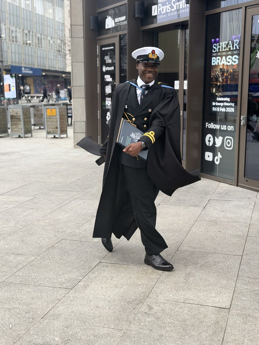 gafar_raji's tweet photo. Exactly ten years later, that learner has become:

• a Nigerian Navy Lieutenant and hydrographic surveyor;
• an MSc Oceanography graduate from the University of Southampton;
• a published-minded sea-level researcher; and
• an incoming fully funded NERC PhD researcher at the University of Bristol.

🥂

🦅