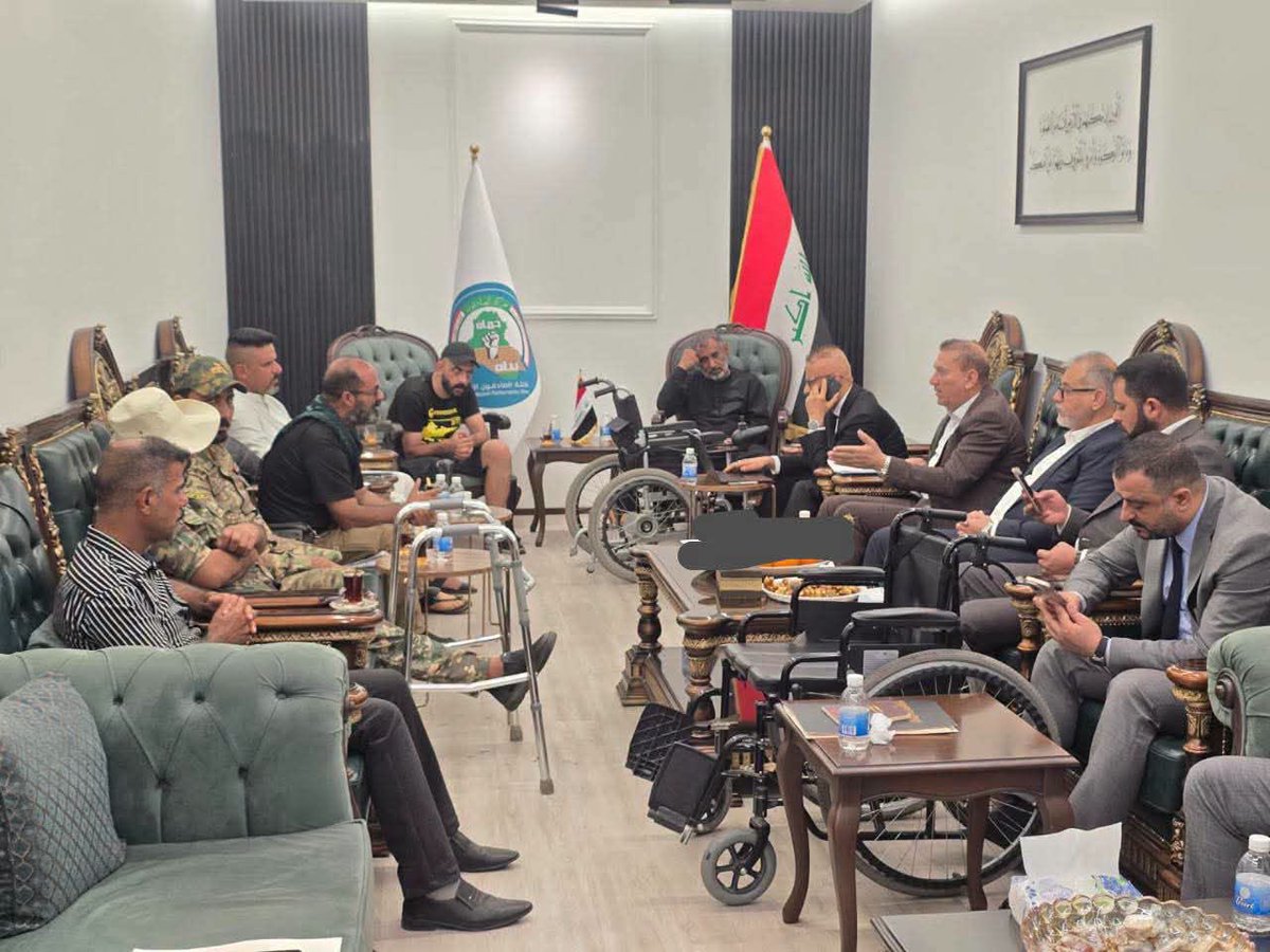 blalalsdy451's tweet photo. كتلة صادقون النيابية تلتقي جرحى الحشد الشعبي 
و البرلمان العراقي يدعوا لمناقشة الموضوع من أجل انصافهم https://t.co/QzUZmJchNQ