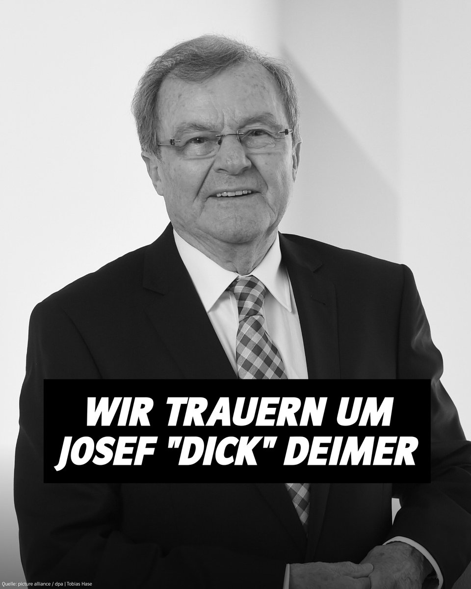 CSU's tweet photo. Wir trauern um Josef „Dick“ Deimer, der am 12. August im Alter von 90 Jahren verstorben ist. Der CSU-Politiker war von 1966 bis 1970 Abgeordneter im Bayerischen Landtag und von 1970 bis 2004 Oberbürgermeister von Landshut und damit der dienstälteste OB der Bundesrepublik. Zudem war er Vorsitzender des Bayerischen Städtetags. „Er war ein Stadtoberhaupt im besten Sinne: ein unnachgiebiger Anwalt für die kommunalen Belange gegenüber Land und Bund – und ein glaubwürdiger Förderer von Kultur, Umwelt und sozialem Zusammenhalt innerhalb der Stadt“, würdigt unser Parteivorsitzender und Ministerpräsident Markus Söder das langjährige Engagement von Josef Deimer. Unsere Gedanken und Gebete sind bei seinen Angehörigen und seinen Freunden. Die CSU wird ihm ein ehrendes Andenken bewahren.