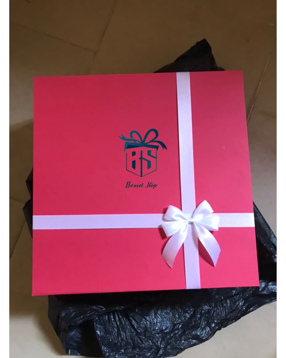 _boxedstop's tweet photo. Sourvenir Box: Gift || Throw Pillow Box
Size: 15/15/7 Inches
Color: Red With White Ribbon ๐ ๐๏ธ
#BoxedStop https://t.co/vfXiGsOPzg