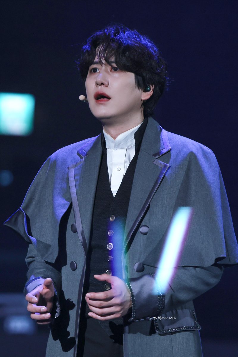 kyuya_J's tweet photo. 260802 프랑켄슈타인 콘서트

나는 왜
#규현 #KYUHYUN https://t.co/d2xLAWoRQF