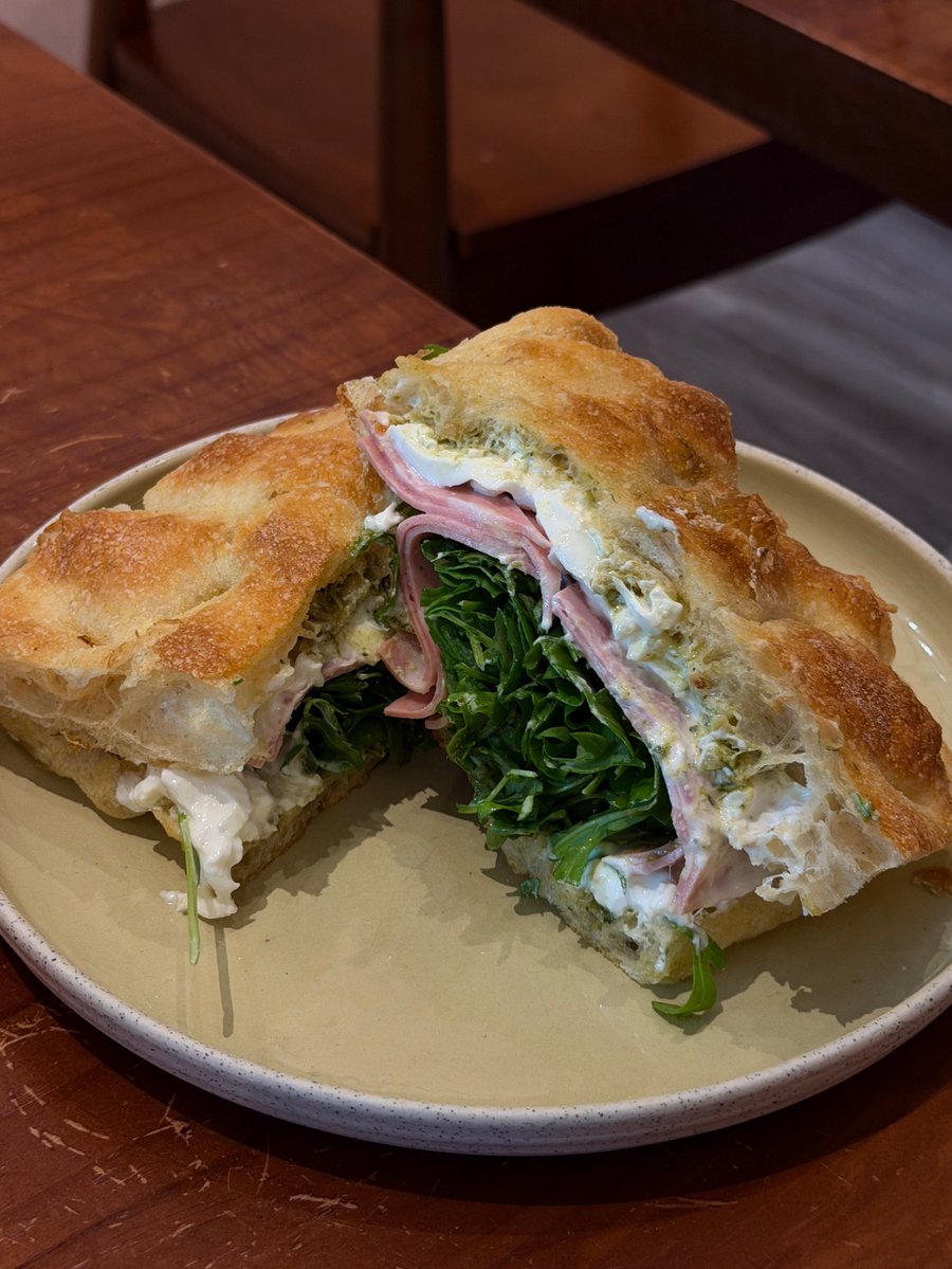 ka1pilled's tweet photo. pistachio pesto, mortadella, arugula, burrata foccacia sandwich &amp; cream tea set 🤤🤤 fav cafe ever https://t.co/C8TwRgPqMt