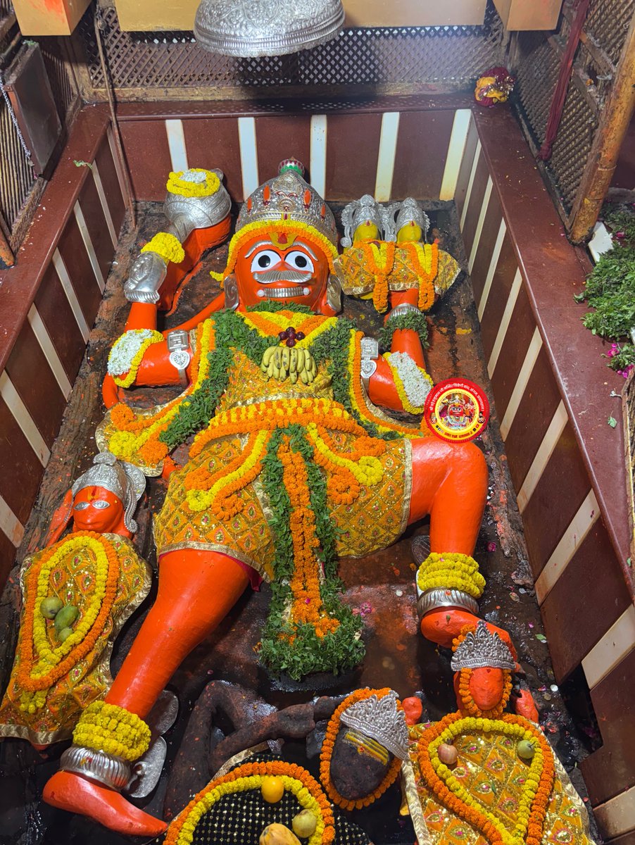 ShriBadeHanuman's tweet photo. आज दिनाँक 13/08/2026 दिन गुरुवार को श्री बड़े हनुमान जी महाराज के सायंकालीन श्रृंगार आरती दर्शन। https://t.co/yDA3fGosuz