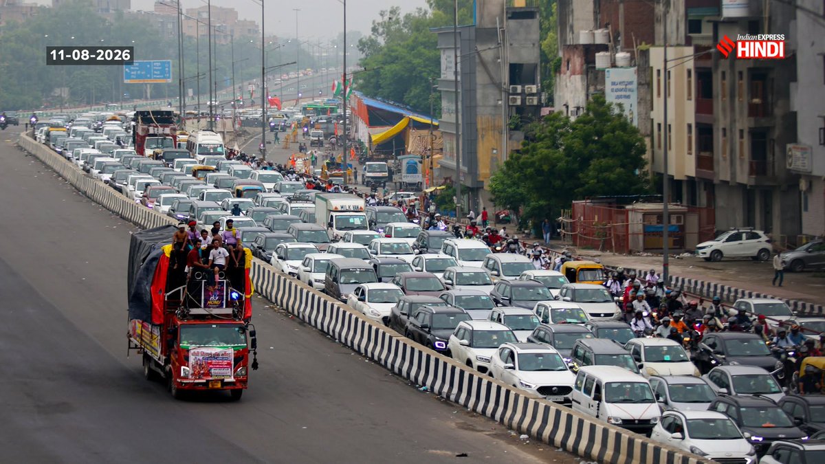 beastoftraal's tweet photo. Wow!! Both pics by Praveen Khanna, Indian Express. https://t.co/m8mvNU5hIo