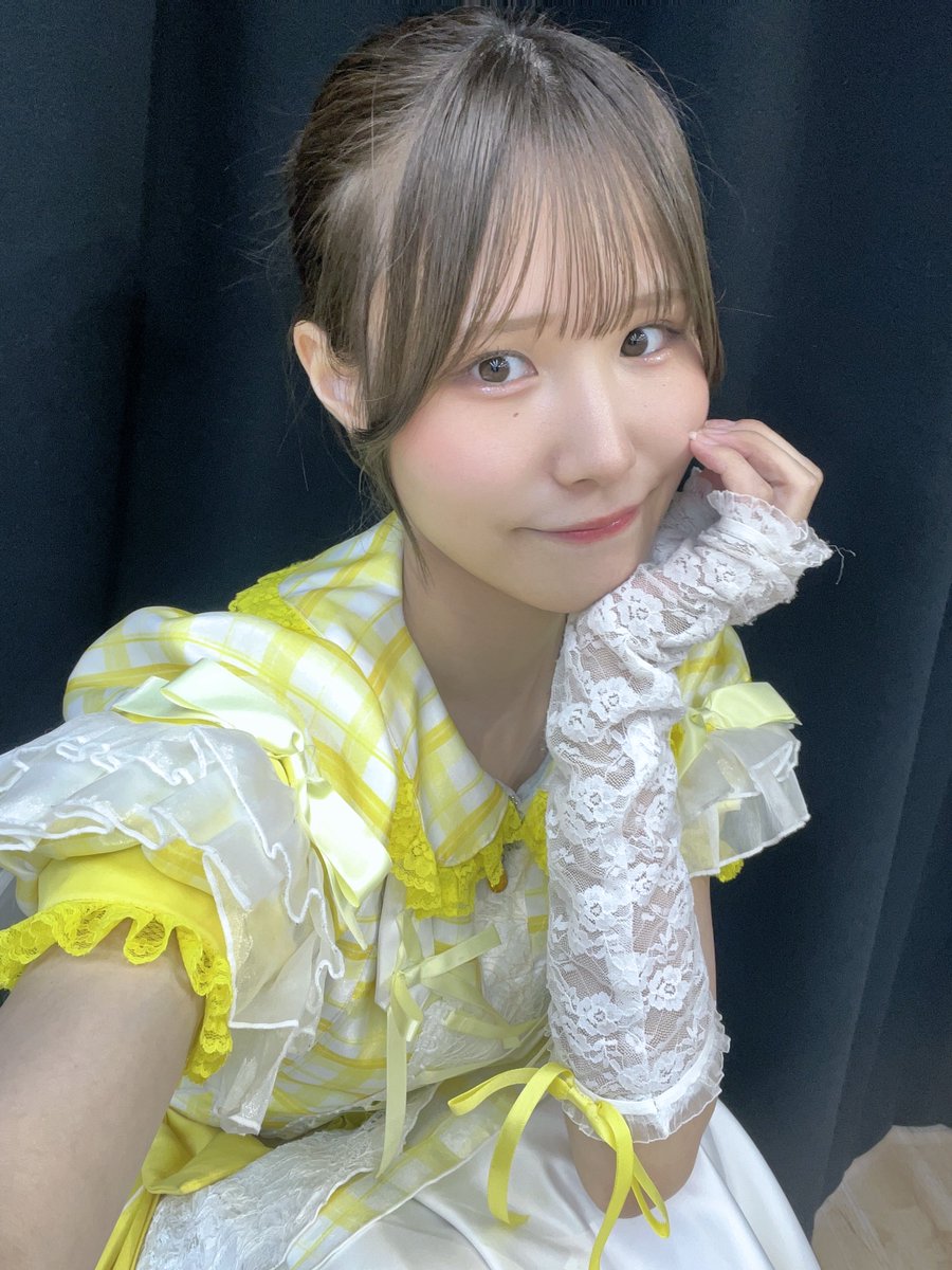 写真に記載通りです。よろしくお願いします。 しーちゃん20歳ラスト写真ぽい！！！！ あと30分で21歳