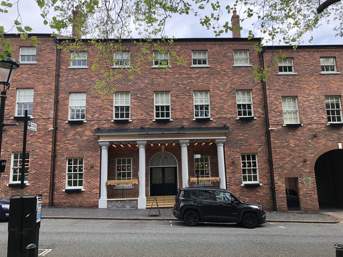 MyJQ's tweet photo. 🏛 @JQNeighbourhood Summer Open Forum tonight 13 Aug, 6:30pm at #SaintPaulsHouse; AC now fitted ❄️. Meet new councillors Su Brooks @catsi_su  & Shuranjeet Singh @shuranjeetsingh, help shape Forum priorities & grant funding.
https://t.co/Z4xe73oFvW
#JQLife #JQDemocracy #JewelleryQuarter