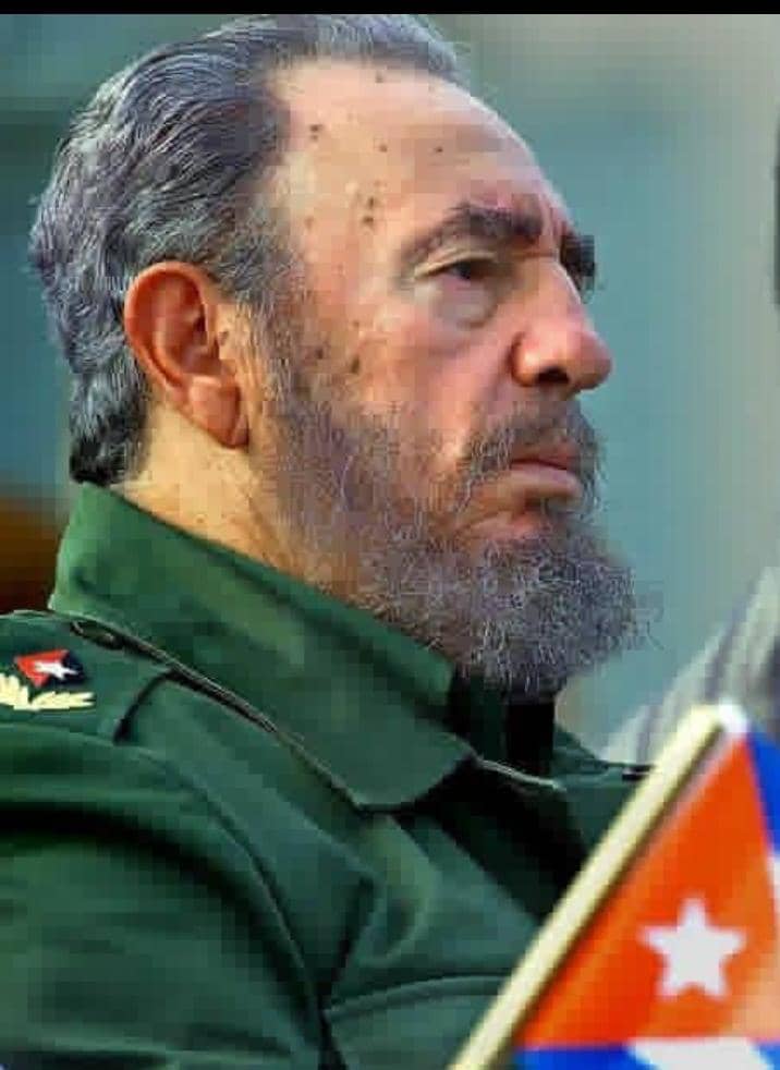 LogVanguardia's tweet photo. Define a Fidel en UNA sola palabra. 🇨🇺
Para unos es Visión, para otros Dignidad, Humanismo, Firmeza o Futuro. Si tuvieras que elegir una sola palabra que resuma lo que representa el Comandante en Jefe para ti, ¿cuál sería?

👇 ¡Escríbela en los comentarios y comparte https://t.co/UbmUGcDsn4