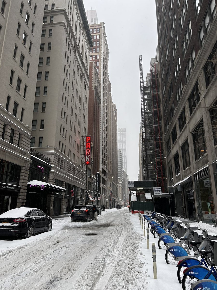 dzmare26's tweet photo. My New York pics :3 https://t.co/1xiPpjaOX2
