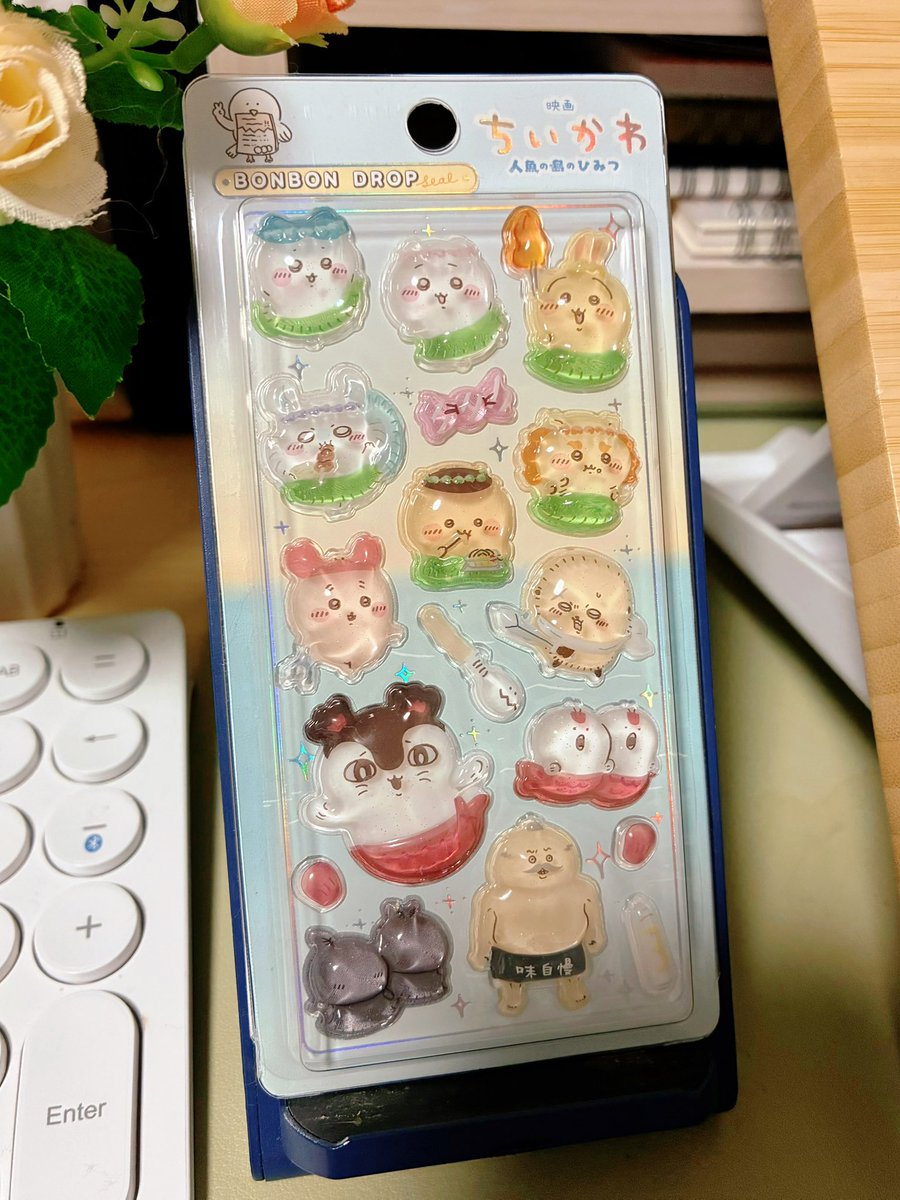 nachico_o's tweet photo. エヴァみたいという噂を聞いてずっと気になってた映画、先週観てきました。

結果エヴァかどうかは分かりませんでしたが、とても業が深くて好きだなぁとなりました🫧 https://t.co/OUggfqCSLR