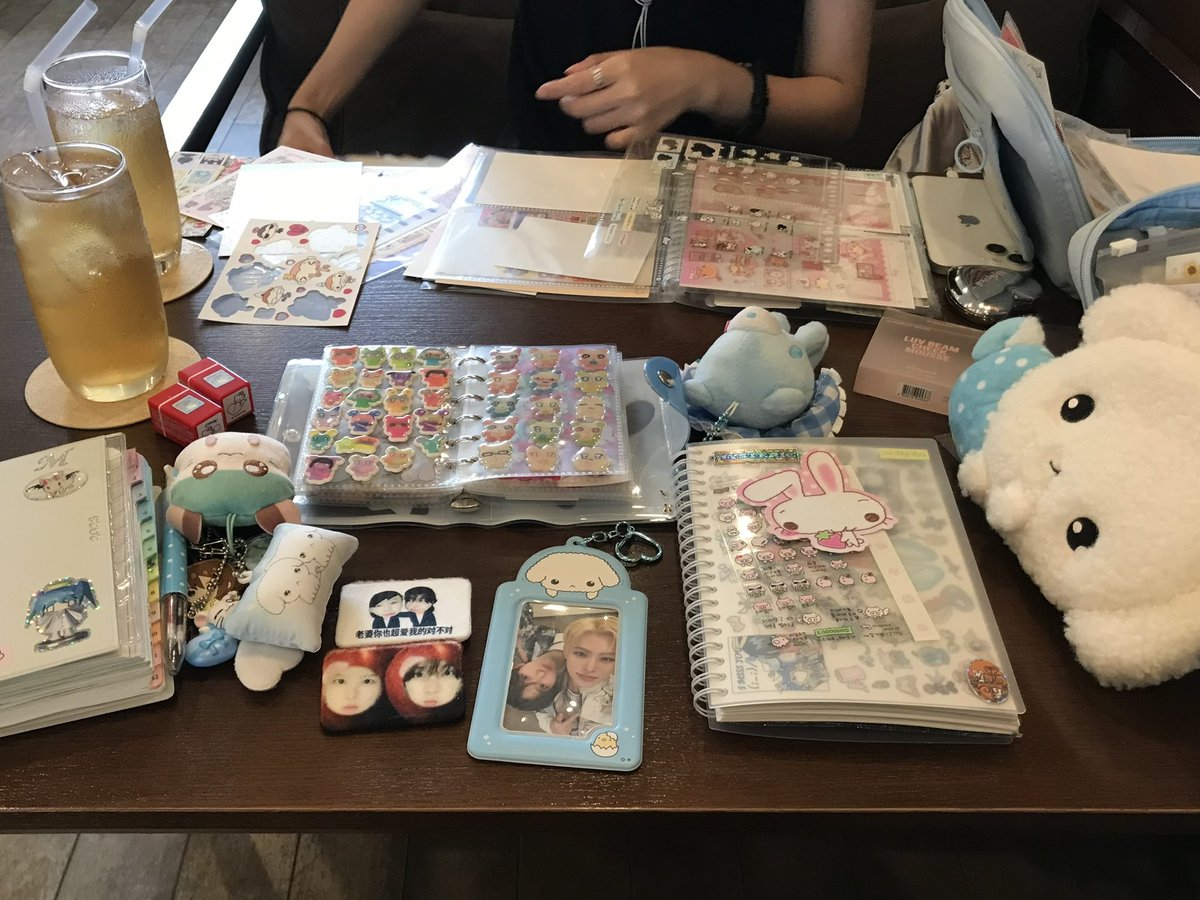 wooW0099's tweet photo. 다꾸모임
끊을수가없다데스.. https://t.co/nC2o4aKEIu