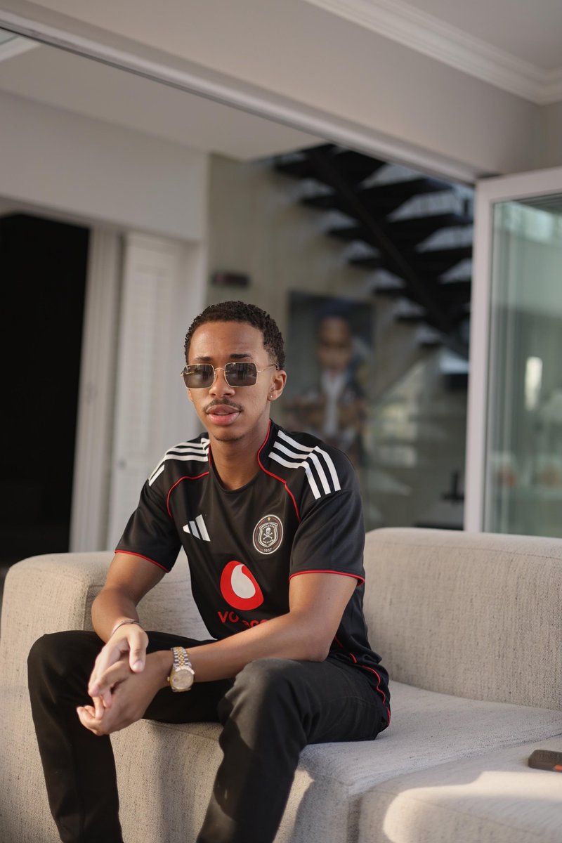MDNnewss's tweet photo. Lasizwe quietly puts Bryanston home on the market for R3.8 million

The South African Star has quietly listed his Bryanston home for sale, with the property appearing on Property24 for R3.8 million.

The sale comes after changes behind the scenes. A source who asked not to be named claims the star significantly scaled down his YouTube production team this year, with team members being retrenched during the restructuring.

When approached for comment, Lasizwe simply said:

“Life always has a plan.”