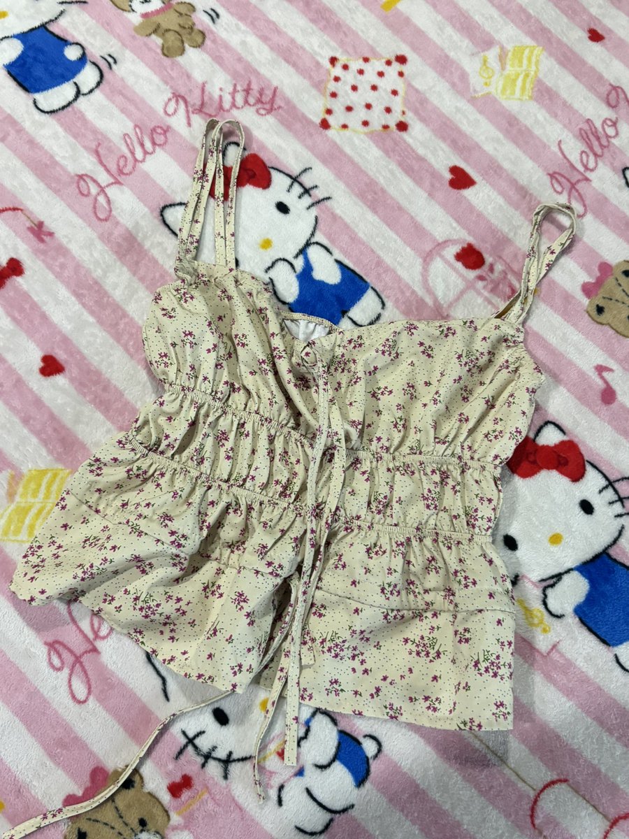 summerpilay's tweet photo. 𖤐⤸₊ 40   🎀

#ส่งต่อเสื้อผ้ามือ2 #ส่งต่อเสื้อผ้า #ส่งต่อเสื้อผ้ามือสอง #ส่งต่อstylist #ส่งต่อเสื้อผ้ามือสอง #เสื้อผ้ามือสอง #โล้ะตู้เสื้อผ้า https://t.co/zWI1Ny1StM