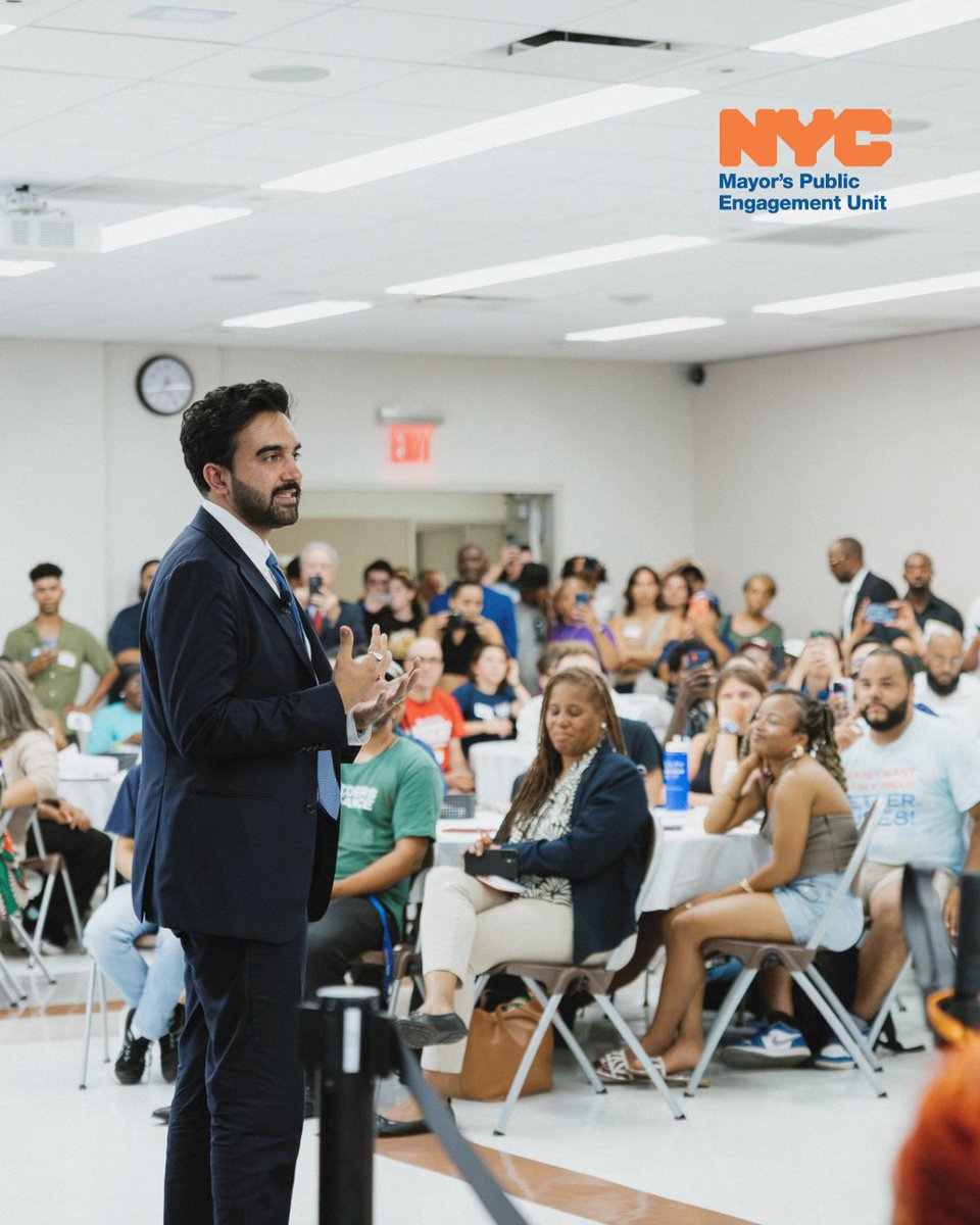 MayorsPEU's tweet photo. PEU’s Tenant Support Unit joined @weorganizenyc for Central Brooklyn’s first ever Bus Riders Town Hall! 🚌 

We  connected with New Yorkers, to share information about benefit changes and  tenant related issues.

 #CentralBrooklyn #BusRiders #TownHall https://t.co/nBR95Te8n9