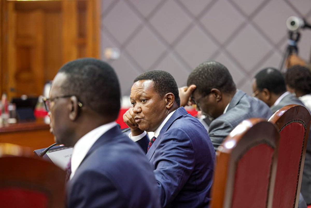 DrAlfredMutua's tweet photo. 𝐊𝐀𝐑𝐄𝐍, 𝐍𝐀𝐈𝐑𝐎𝐁𝐈 𝐂𝐈𝐓𝐘 𝐂𝐎𝐔𝐍𝐓𝐘, 𝐊𝐄𝐍𝐘𝐀
𝐓𝐇𝐔𝐑𝐒𝐃𝐀𝐘, 𝐀𝐔𝐆𝐔𝐒𝐓 𝟏𝟑, 𝟐𝟎𝟐𝟔

Today, I attended the Cabinet Committee of the Whole chaired by Deputy President, H.E. Prof. @_KithureKindiki, to review and advance key areas of Government business.

We deliberated on the progress of flagship Government projects, the national food security situation, and other emerging issues affecting the welfare and livelihoods of Kenyans.

Such engagements provide an important platform to assess progress, address challenges and ensure that Government programmes remain focused on delivering meaningful and tangible results to the people of Kenya.

Mbele iko sawa.