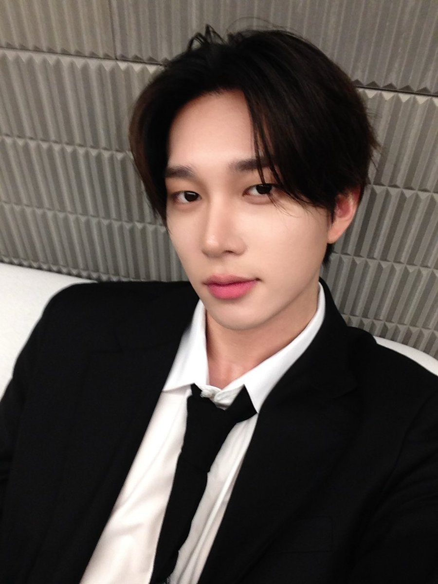 P1H_members's tweet photo. 좋은 🌰

#P1Harmony #THEO https://t.co/WBPCbTz4YN