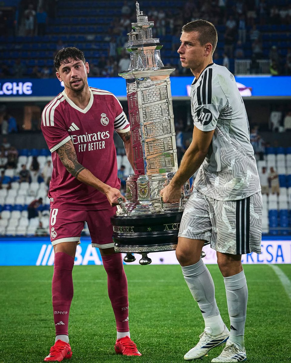 goal's tweet photo. Real Madrid won the iconic Teresa Herrera Trophy 🏆

It's so big, it takes two people to move it 😂 https://t.co/XslRmj62gO