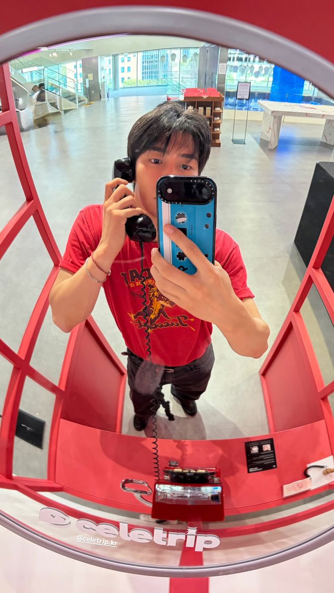 IcedSoda_'s tweet photo. Red❤️💥 https://t.co/gTGPuP4vR2