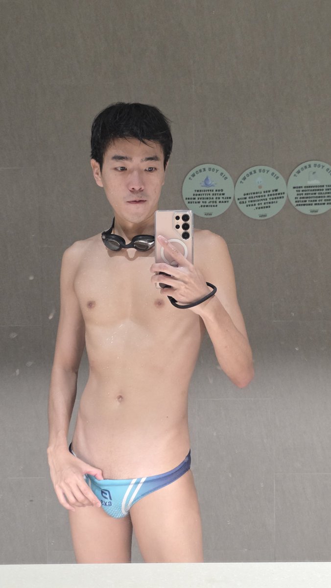 koncavechest's tweet photo. No swimming for a week. https://t.co/lRtGaYsDba