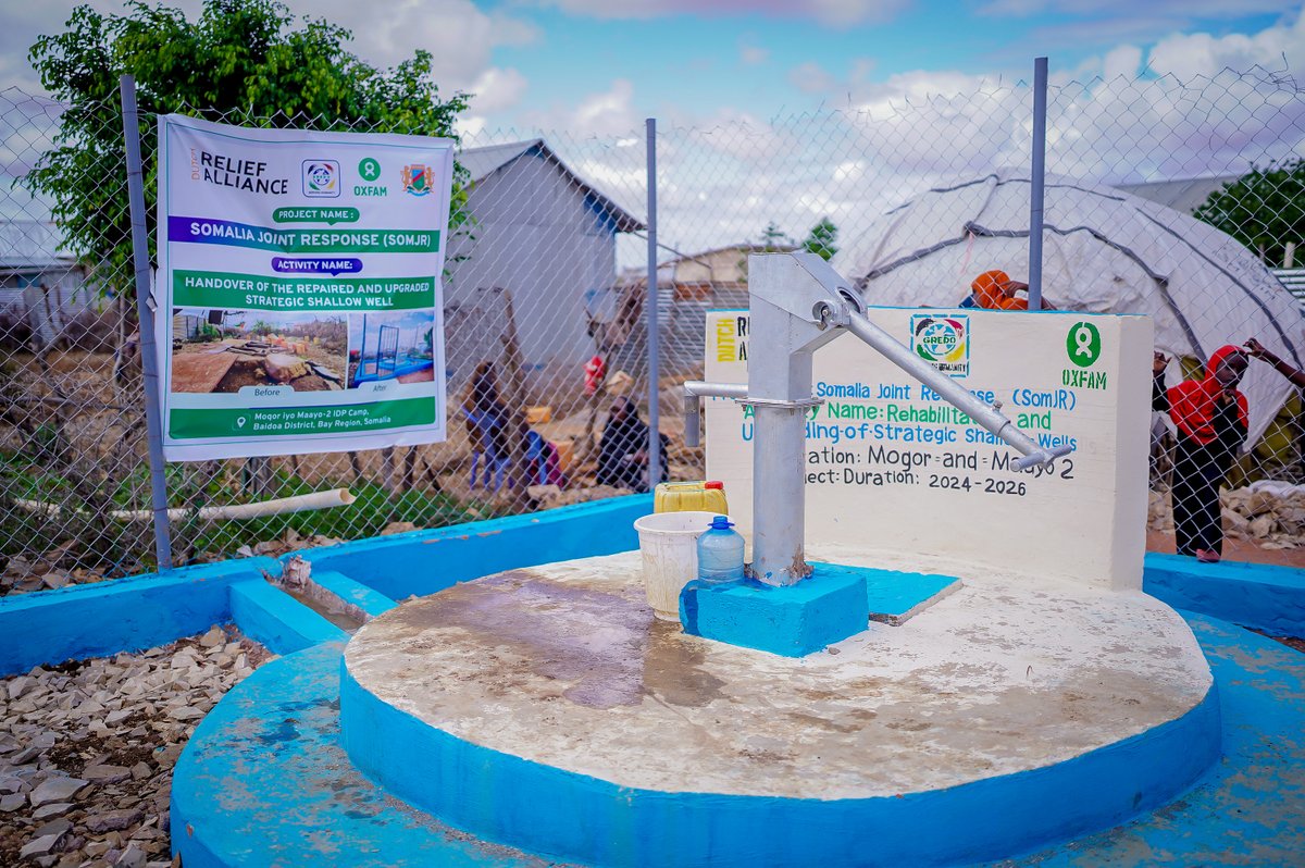 gredosom's tweet photo. 💧 Through the Somalia Joint Response (SOMJR) Project, we rehabilitated a strategic hand-pump shallow well in Moqor iyo Maayo-2 IDP Camp, Baidoa, improving access to safer and more reliable water for more than 500 households.

The water was chlorinated and tested for quality with support from the Ministry of Energy and Water Resources of SWS, helping to ensure safer water for the community.

The rehabilitated shallow well was officially handed over to the community in the presence of government representatives.

A Water Management Committee was established and trained on water point maintenance, water safety, hygiene, and prevention of waterborne diseases to support the continued functionality of the water source.

We sincerely thank @OxfamSomali for its partnership and the @DutchRelief for funding this important intervention.

#WASH #SafeWater  #Somalia