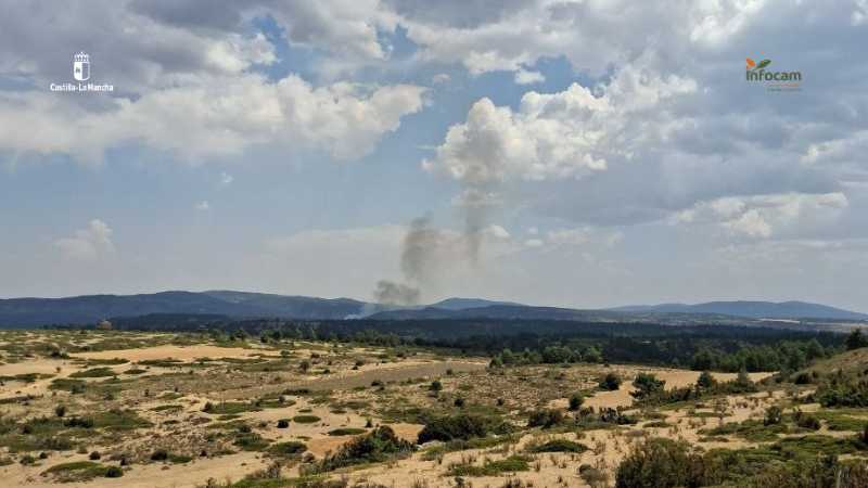 Plan_INFOCAM's tweet photo. 🔥 ACTIVO: #IFCheca en #Guadalajara. En la zona, #INFOCAM de @gobjccm con:

🚁 5 medios aéreos
🚚 12 medios terrestres
👥 59 efectivos #BBFF #AAMM

ℹ️ https://t.co/S5iDXFcmVA
#LaPrevenciónSalva https://t.co/KlhVxsUurA