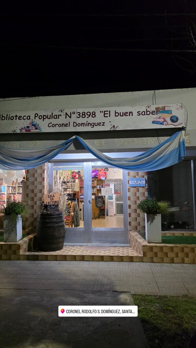 Yojuanjunco's tweet photo. Ayer me invitaron a la "Biblioteca Popular El Buen Saber" que está en Coronel Dominguez. Inauguraron un canal de streaming en el que hablan de libros... una idea buenísima para un pueblo de 1090 habitantes. Ah, y soy el padrino. Sígalo en redes labebstream2026 👍🏻 https://t.co/v2Ym55X0C1
