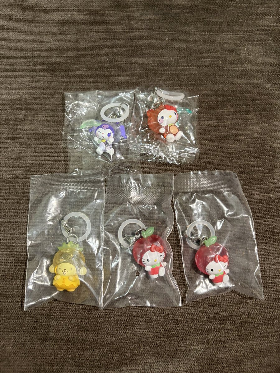 penchan3130's tweet photo. 【めじるし 交換】

譲）1枚目
サンリオくだもの、けろけろパーティー

求）2枚目
ジュエルペット、たまごっち
なりきりメンダコ

条件良い方優先となります
郵送交換希望です。 https://t.co/2rrRlGROhk