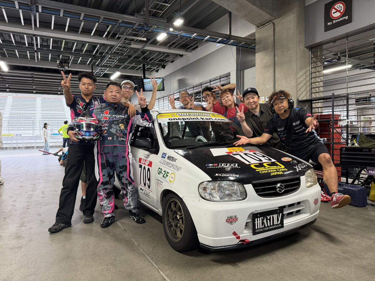 erierieri_p's tweet photo. K4GP FUJI 5時間耐久🏁

No.709   STRレーシング
GP-2Fクラス2位🥈

6回のピット回数で6名ドライバー全員がドライブしてのこの結果は凄い🤩

エースドライバーからエンジンにトルクがあって上まで回るし凄く良い❣️とコメントいただいて嬉しい限り☺️

明日は10時間です💪

#K4GP
#人妻エンジニアリング https://t.co/7wXm6pugle