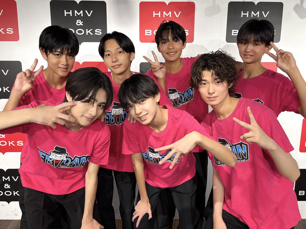 ebidan_tokyo's tweet photo. ☆ヒミツキチ from NEXT TOKYO 
☆MB from NEXT TOKYO 

#ヒミツキチ #エムビー 
@HmvBooksShibuya https://t.co/u04BDkiPfT