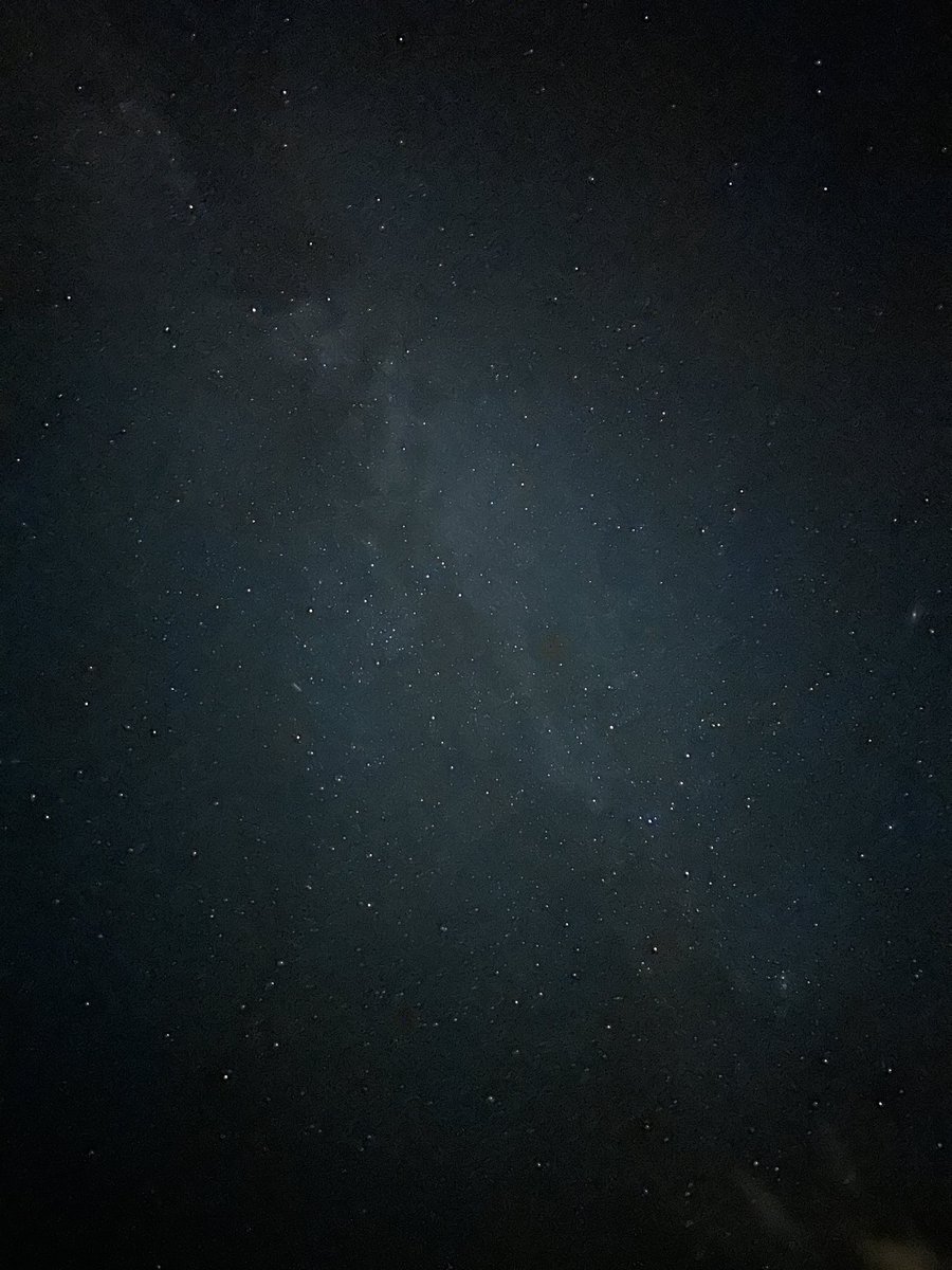 emrah41x's tweet photo. Hava bulutluydu ve insanlar ışık kirliliği oluşturdu. 3 saatte 60-70 meteor denk geldi. Yer ; Uzunkum #perseid https://t.co/tHgAJlUhqb