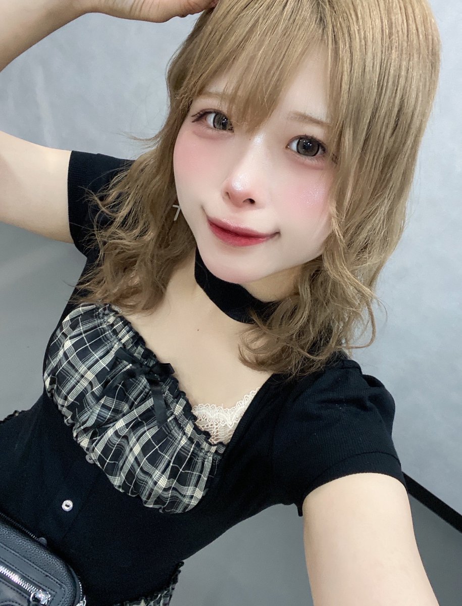 まもなく！！よろしくね🎀🎹 オンラインチェキのご予約こちらから🐕 ͗