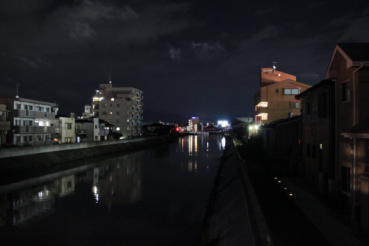 cinq_sp's tweet photo. 夜間徘徊、今夜は涼しい https://t.co/wDzcPzWNhk
