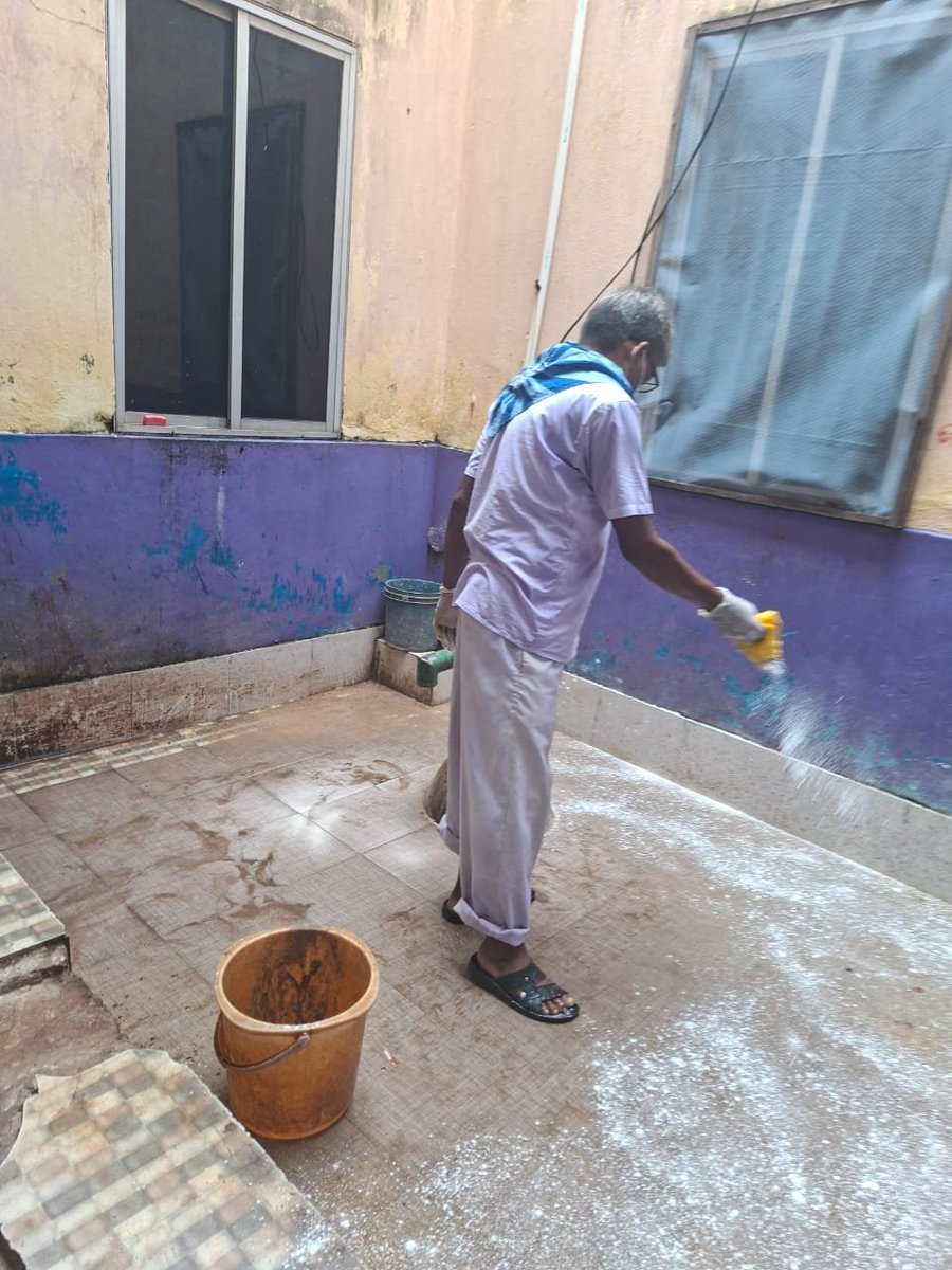 sathyasaiodisha's tweet photo. Loving Sairam..
With the Blessings of Bhagawan Sri Sathya Sai Baba, a cleanliness drive was conducted by Tihidi Samithi of Bhadrak-1 Sai District at Tihidi Medical on 9th August 2026.
#CleanlinessSeva
#Seva
#Bhadrak1
-Media Team https://t.co/FiWx3kpj3E