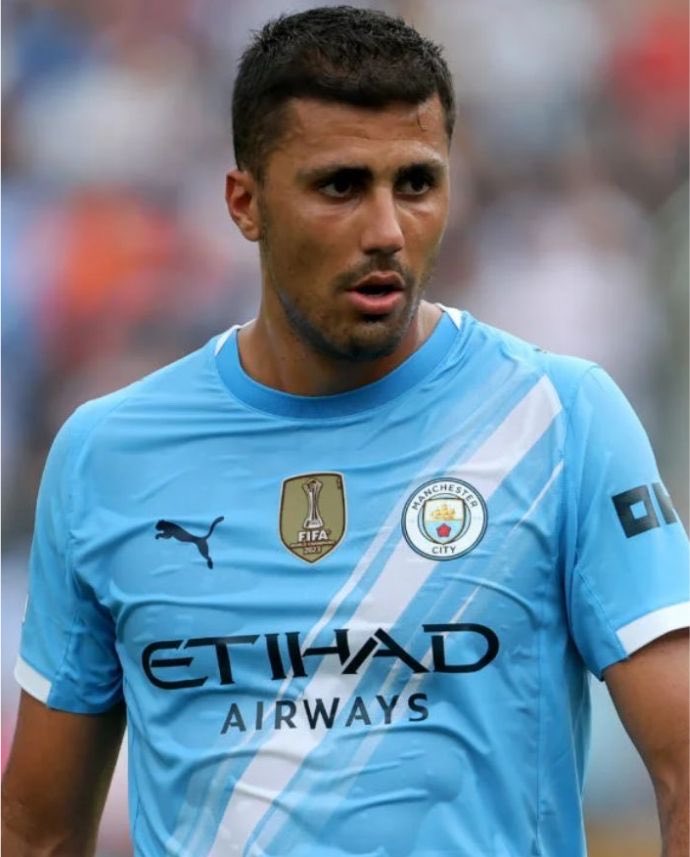 ManagingBarca's tweet photo. 🚨🚨| JUST IN: Barcelona are planning a third and final offer for Rodri, worth around €70M including add-ons.

[@La_SER] 💰☎️ https://t.co/bIsygqjsjP