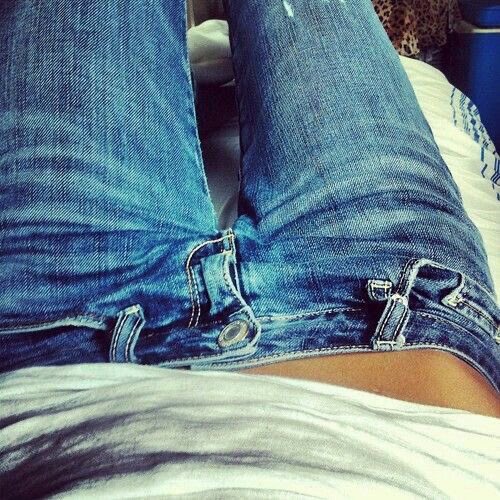 freyaxedtwt's tweet photo. low rise jeans thns00
#lowride #2000s #sk1nny #th1nspo https://t.co/j1AjG20z1S