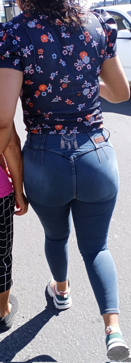 elcazadooor12's tweet photo. Cazando en la calle enorme culo 🔥
Manden sus aportes 🔥 https://t.co/9skYCX21d4