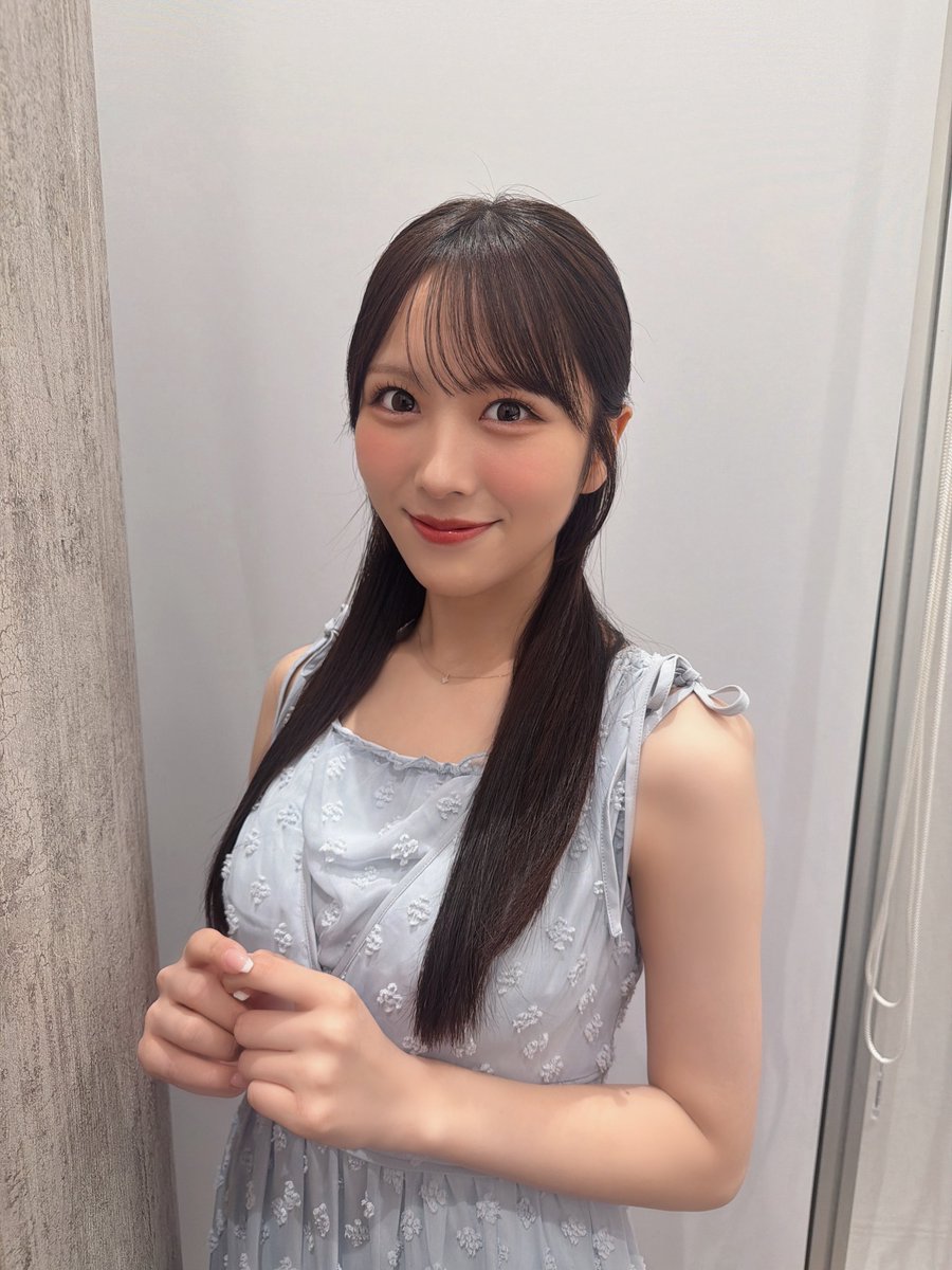 aida_jurii's tweet photo. #夏はジュリイ 発売記念 特別配信
ありがとうございました🫧

今日は水色のワンピースでした🪽

裏話いっぱいで楽しかった〜！
クイズ全然正解できなくて悔しい…😵‍💫

 #逢田珠里依は語りたい 
��想ポストも見に行くね〜！！
次回は8/27(木)20:00〜！ぜひ見てねっ https://t.co/yPJ9nNqhU4
