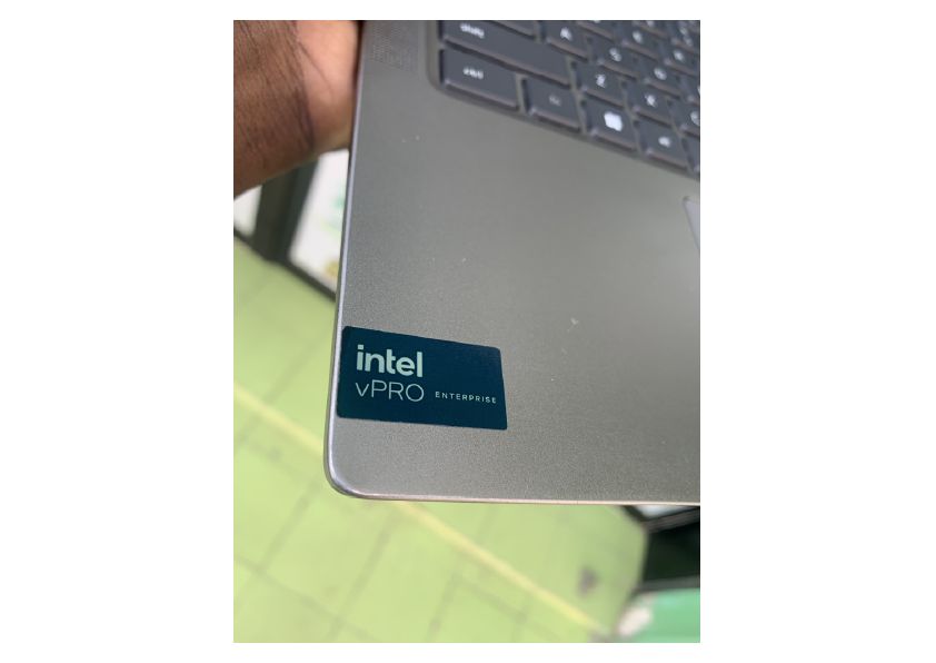 tbcservice2020's tweet photo. ☎️77 571 66 39
💵Prix: 350.000 fr cfa
💻Dell latitude 7450 (14’pouce)
✨* Processeur : Intel Core Ultra 7 165U vPro, 12 cœurs / 14 threads, jusqu’à 4,9 GHz
🚆Ram: 32go
📀Stockage : 256 ssd
🔋Etat batterie excellent
* Écran : 14” FHD+ 1920×1200, IPS, https://t.co/xNLZ89tE7p