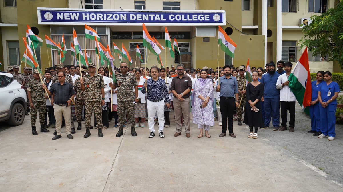 GC_BILASPUR's tweet photo. Today organised a Bike Rally from Gc CRPF  Bilaspur to Nehru chowk via Jain international school , Horizon Dental college , Badi post office , C V Raman university Kota .Har Ghar tiranga campaign more then 100 person with 50 bikes including officers nd jawans were participated. https://t.co/yoZ2TUiMjI